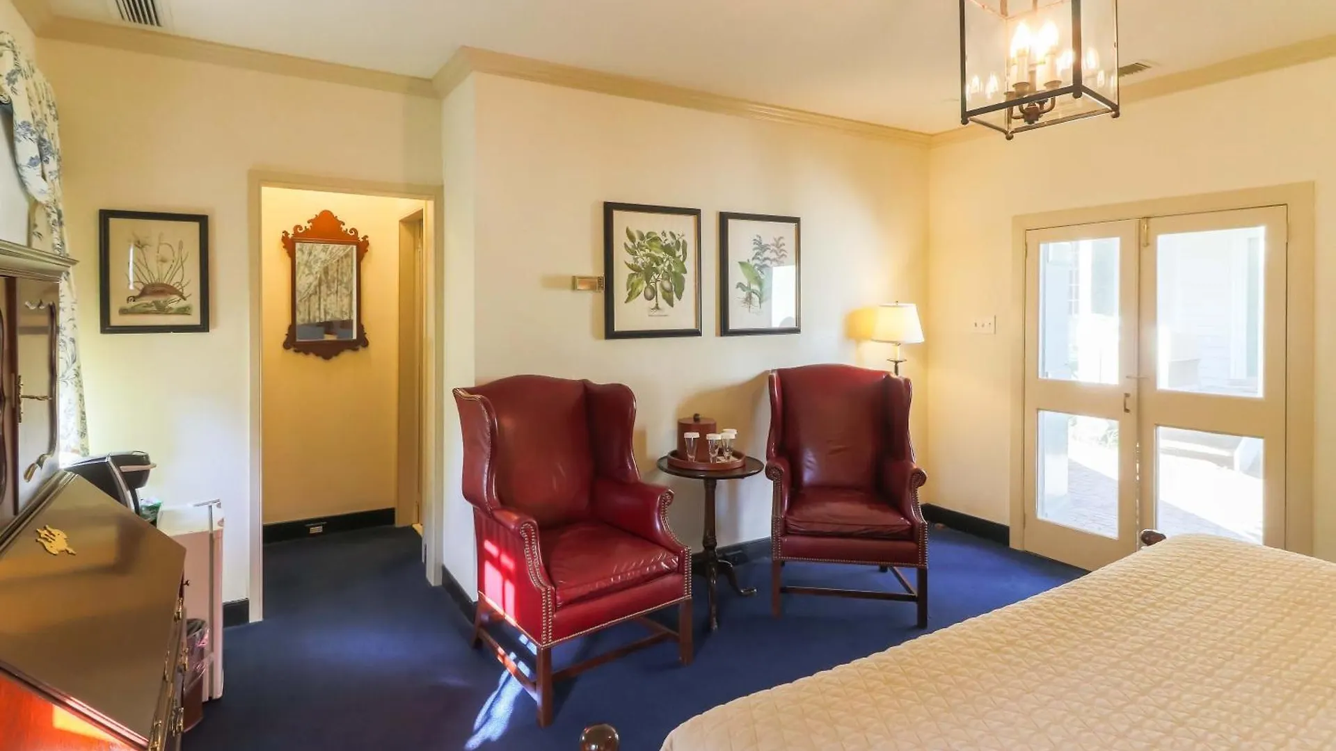 *****  Colonial Houses, An Official Colonial Williamsburg Hotel United States
