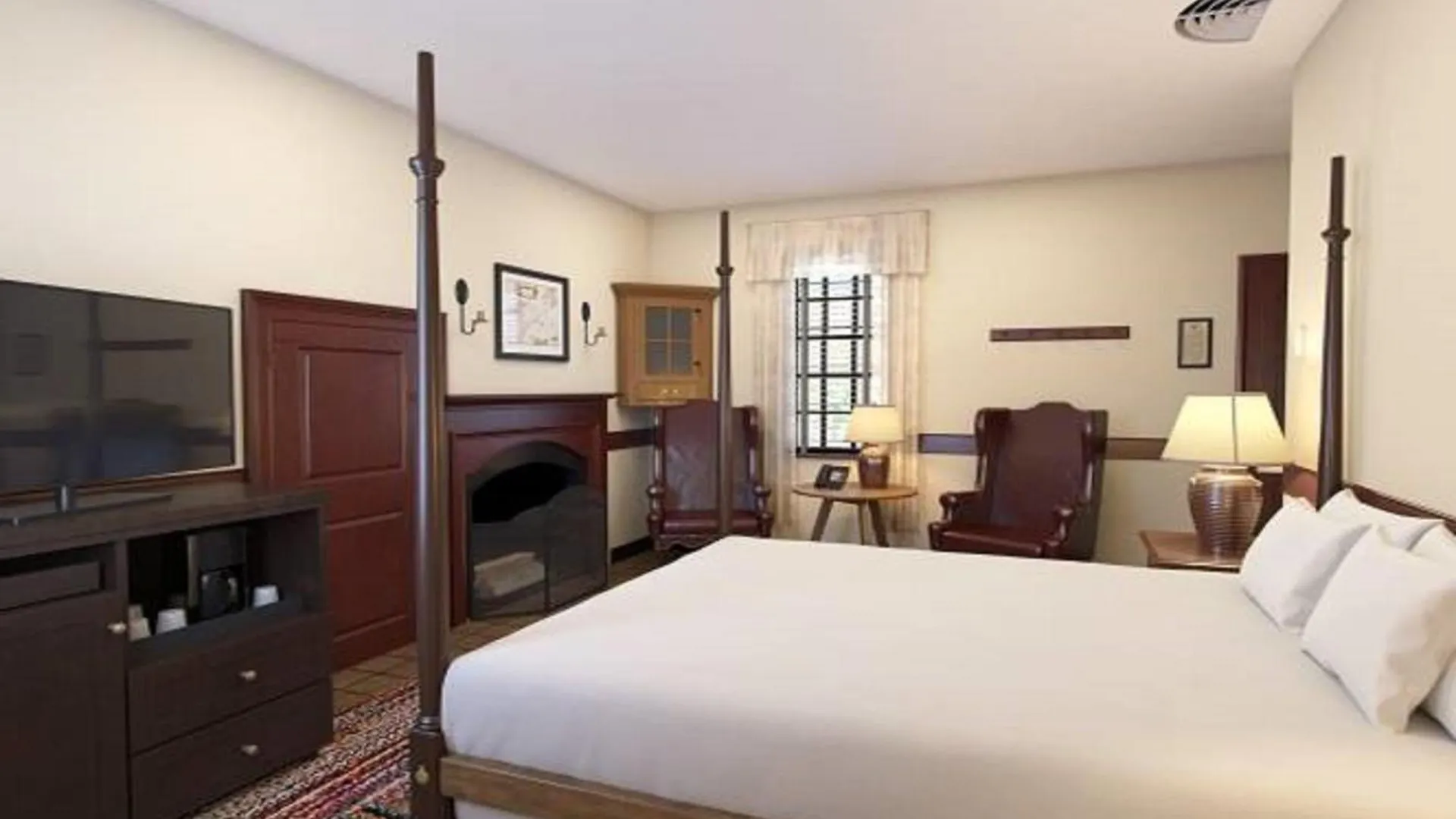 *****  Colonial Houses, An Official Colonial Williamsburg Hotel United States
